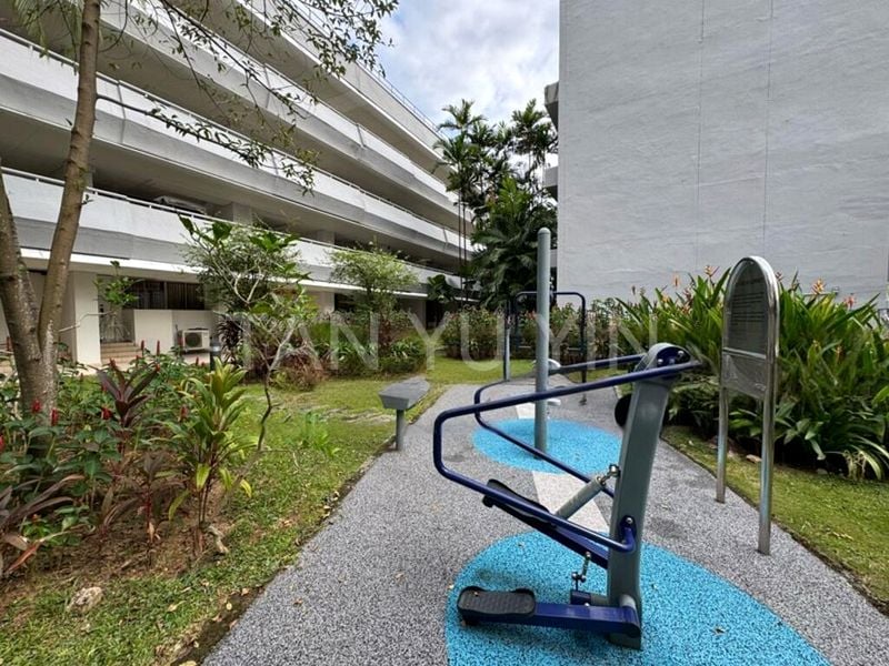 1 Bed Apartment (Condo) for Sale in  The Centrepoint - Image 2